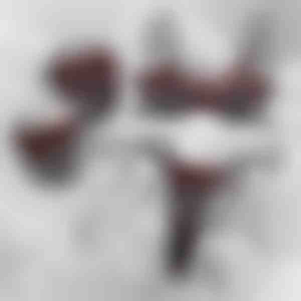 Σετ σέξι λουλουδάτα εσώρουχα | DESIRE